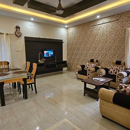 Shi'S Vilva - The Bungalow In Coimbatore - Near Airport, Kmch, Codesia Экстерьер фото
