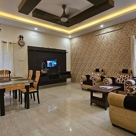 Shi'S Vilva - The Bungalow In Coimbatore - Near Airport, Kmch, Codesia Экстерьер фото